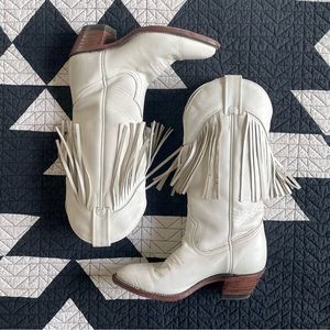 VINTAGE Boulet white cowboy boots with fringe, women’s size 6